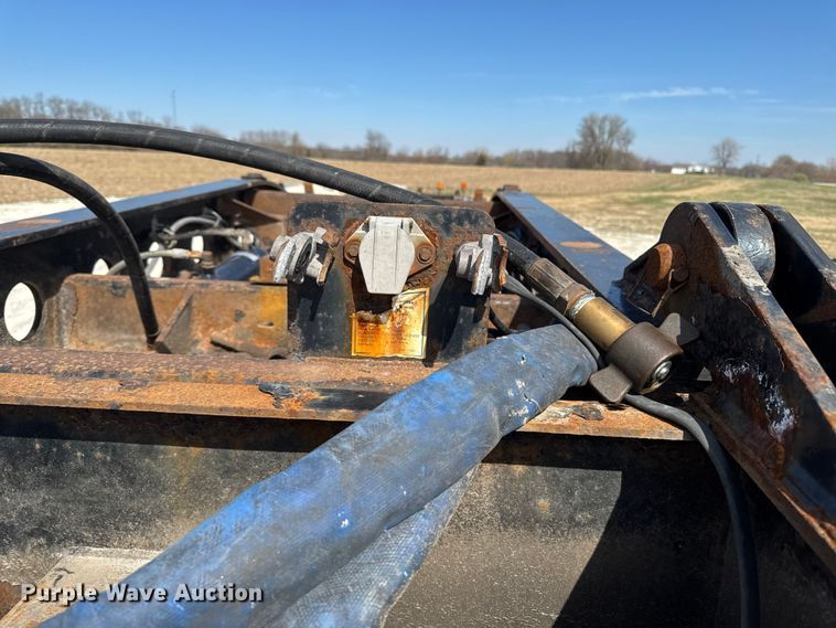 image for item EQ5023 2010 Fountain Magnitude 55H 26 lowboy equipment trailer