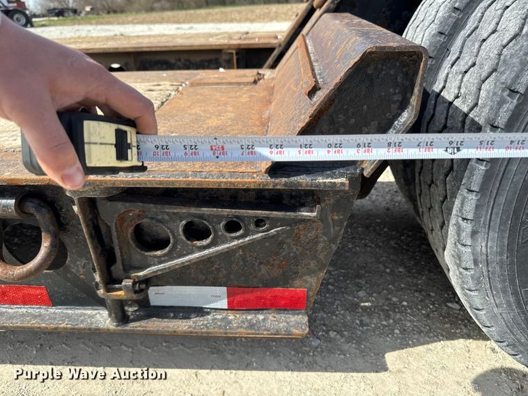 image for item EQ5023 2010 Fountain Magnitude 55H 26 lowboy equipment trailer