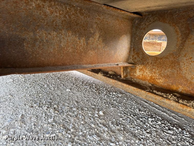 image for item EQ5023 2010 Fountain Magnitude 55H 26 lowboy equipment trailer