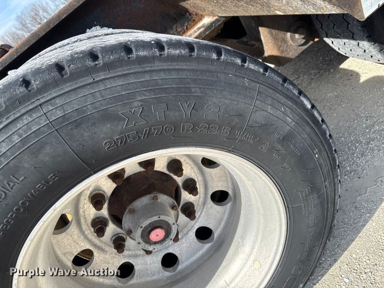 image for item EQ5023 2010 Fountain Magnitude 55H 26 lowboy equipment trailer