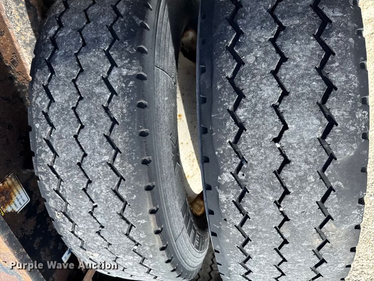 image for item EQ5023 2010 Fountain Magnitude 55H 26 lowboy equipment trailer