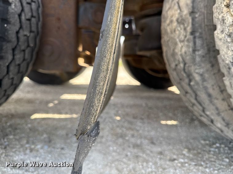 image for item EQ5023 2010 Fountain Magnitude 55H 26 lowboy equipment trailer