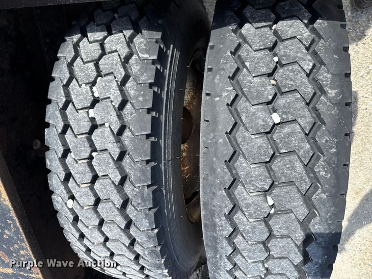 image for item EQ5023 2010 Fountain Magnitude 55H 26 lowboy equipment trailer