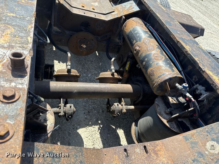 image for item EQ5024 2009 Fountain Magnitude 55H 26 lowboy equipment trailer