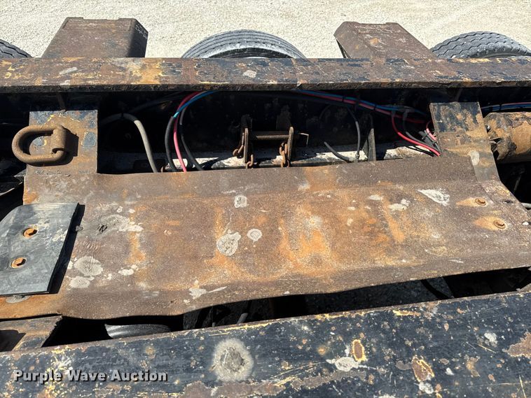 image for item EQ5024 2009 Fountain Magnitude 55H 26 lowboy equipment trailer