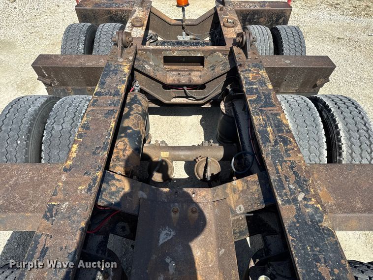 image for item EQ5024 2009 Fountain Magnitude 55H 26 lowboy equipment trailer