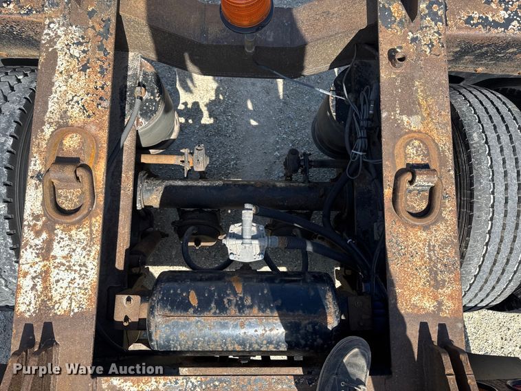 image for item EQ5024 2009 Fountain Magnitude 55H 26 lowboy equipment trailer