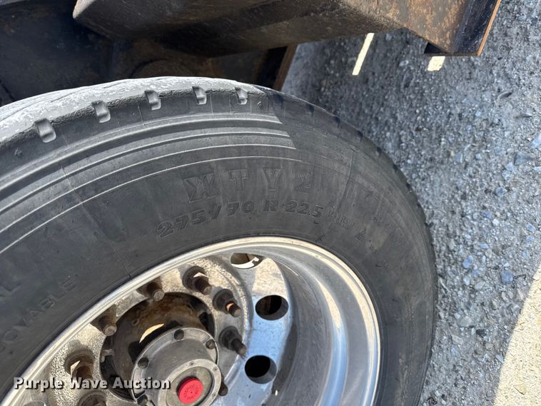 image for item EQ5024 2009 Fountain Magnitude 55H 26 lowboy equipment trailer