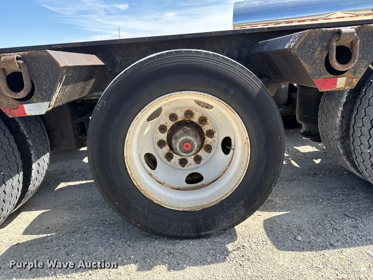 image for item EQ5024 2009 Fountain Magnitude 55H 26 lowboy equipment trailer