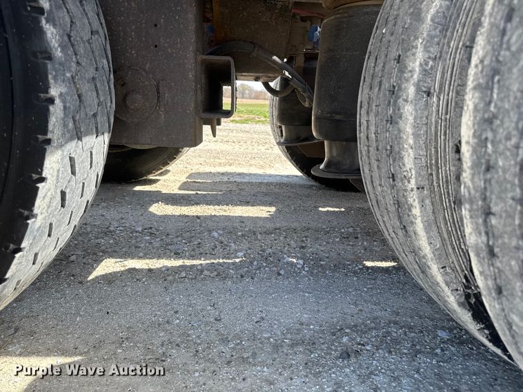 image for item EQ5024 2009 Fountain Magnitude 55H 26 lowboy equipment trailer