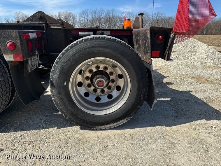 image for item EQ5024 2009 Fountain Magnitude 55H 26 lowboy equipment trailer