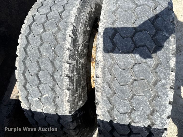 image for item EQ5024 2009 Fountain Magnitude 55H 26 lowboy equipment trailer