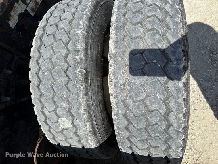 image for item EQ5024 2009 Fountain Magnitude 55H 26 lowboy equipment trailer