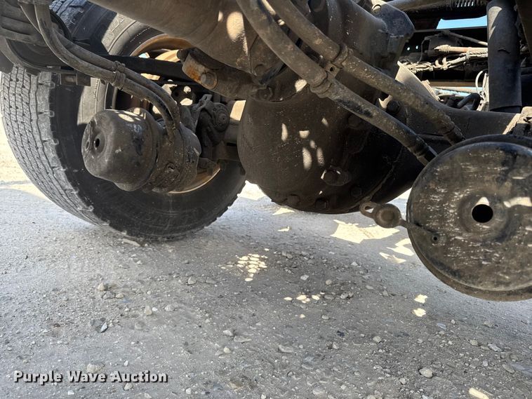 image for item EQ5025 2019 Kenworth T680 semi truck