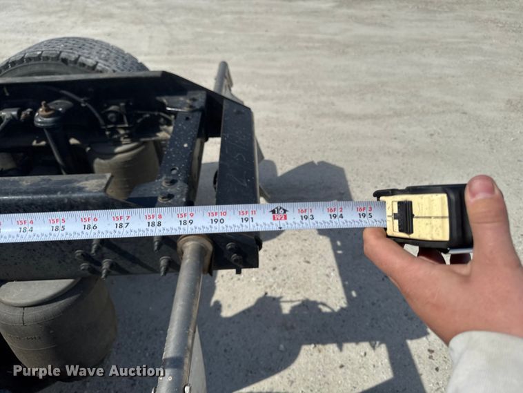 image for item EQ5025 2019 Kenworth T680 semi truck