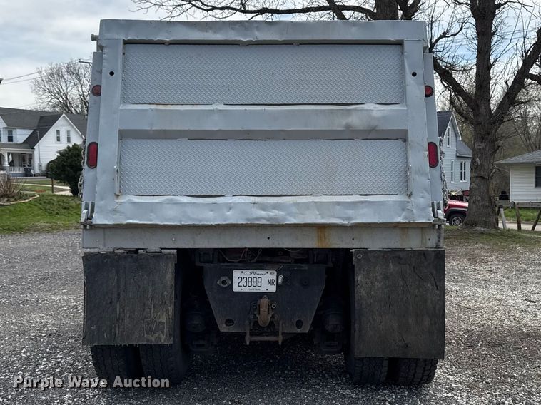 image for item EQ5026 1991 Mack RD dump truck
