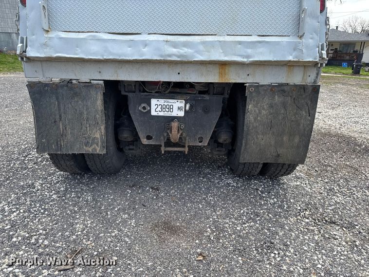 image for item EQ5026 1991 Mack RD dump truck