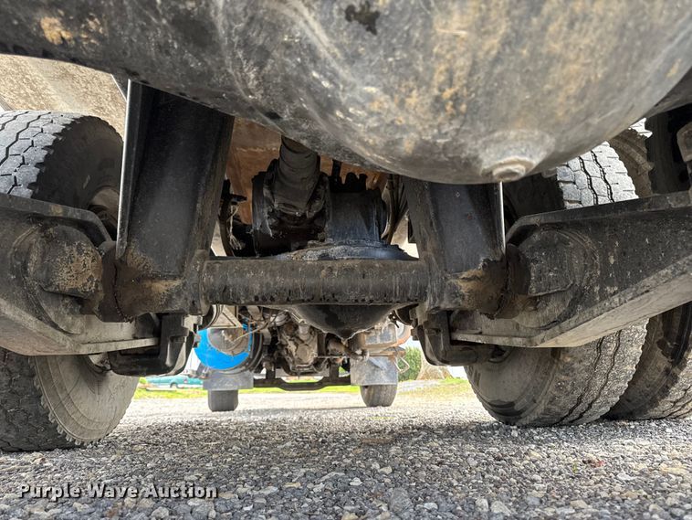 image for item EQ5026 1991 Mack RD dump truck