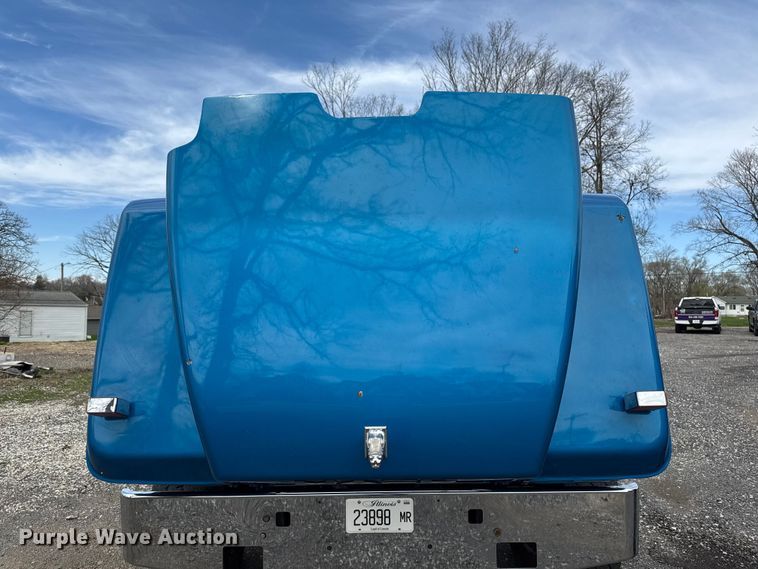 image for item EQ5026 1991 Mack RD dump truck