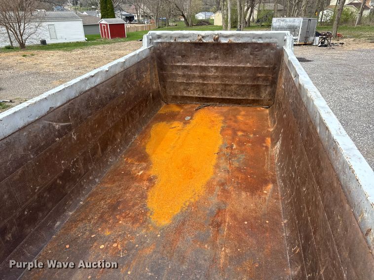 image for item EQ5026 1991 Mack RD dump truck