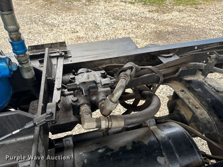 image for item EQ5026 1991 Mack RD dump truck