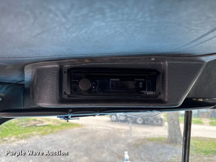 image for item EQ5026 1991 Mack RD dump truck