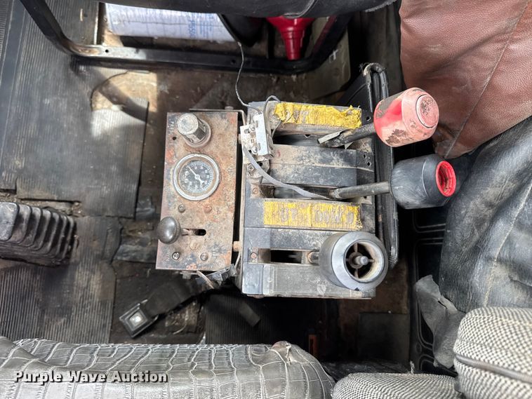 image for item EQ5026 1991 Mack RD dump truck