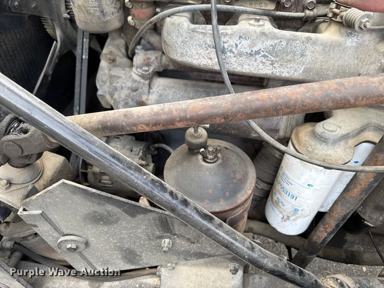 image for item EQ5026 1991 Mack RD dump truck