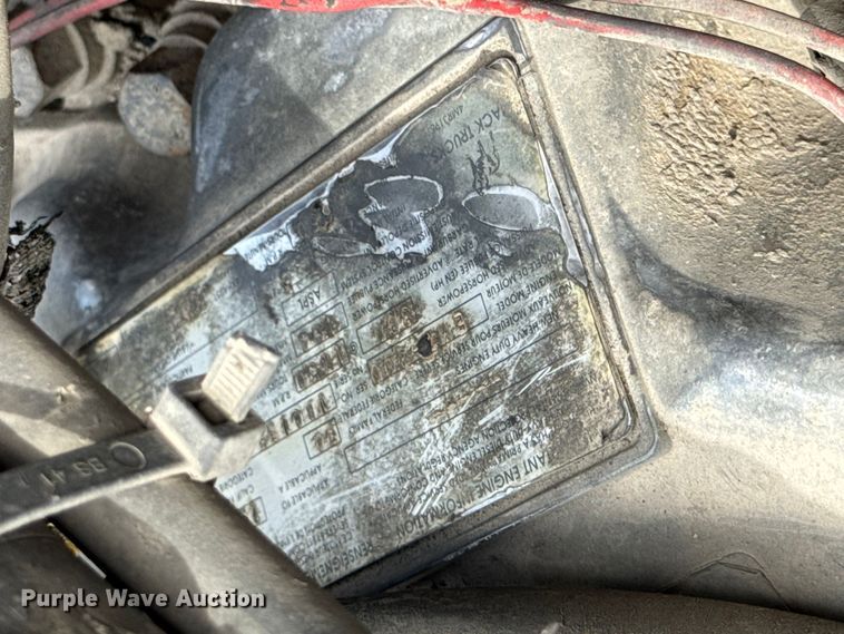 image for item EQ5026 1991 Mack RD dump truck