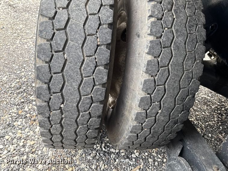 image for item EQ5026 1991 Mack RD dump truck