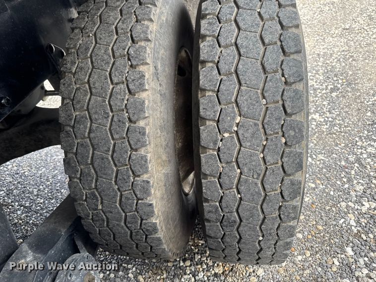 image for item EQ5026 1991 Mack RD dump truck