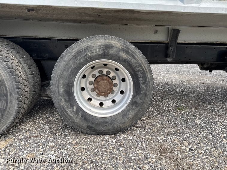 image for item EQ5026 1991 Mack RD dump truck