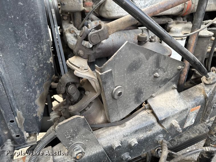 image for item EQ5026 1991 Mack RD dump truck