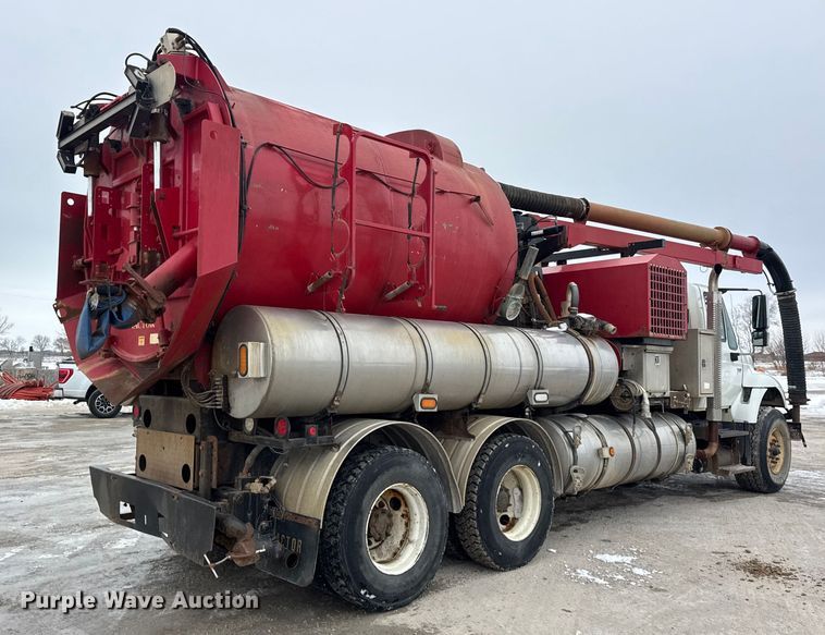 image for item ER0406 2005 International 7400 sewer jetter truck
