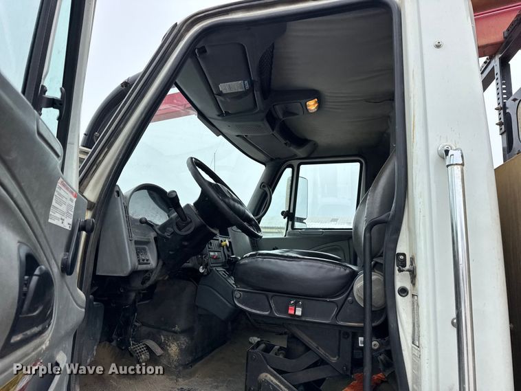 image for item ER0406 2005 International 7400 sewer jetter truck