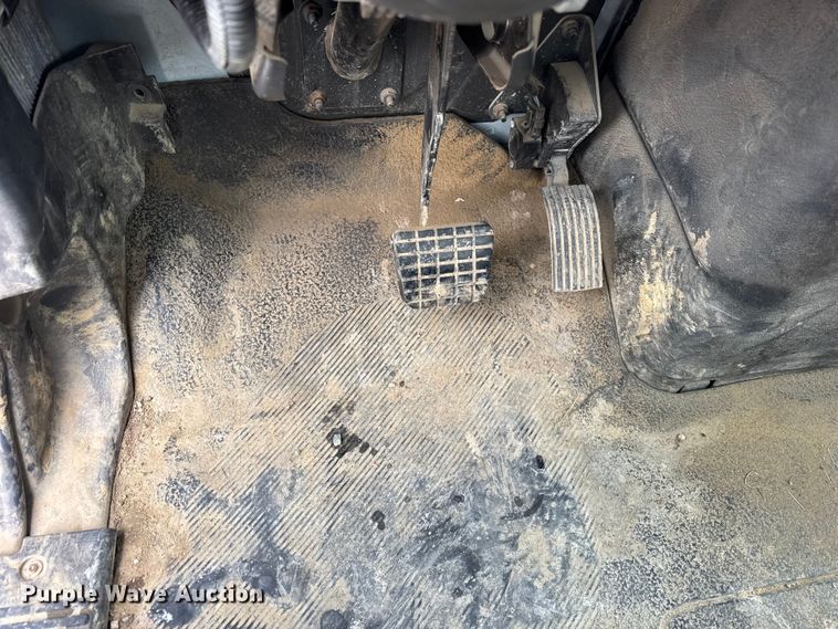 image for item ER0406 2005 International 7400 sewer jetter truck