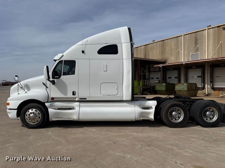 image for item ES5883 2006 Kenworth T2000 semi truck