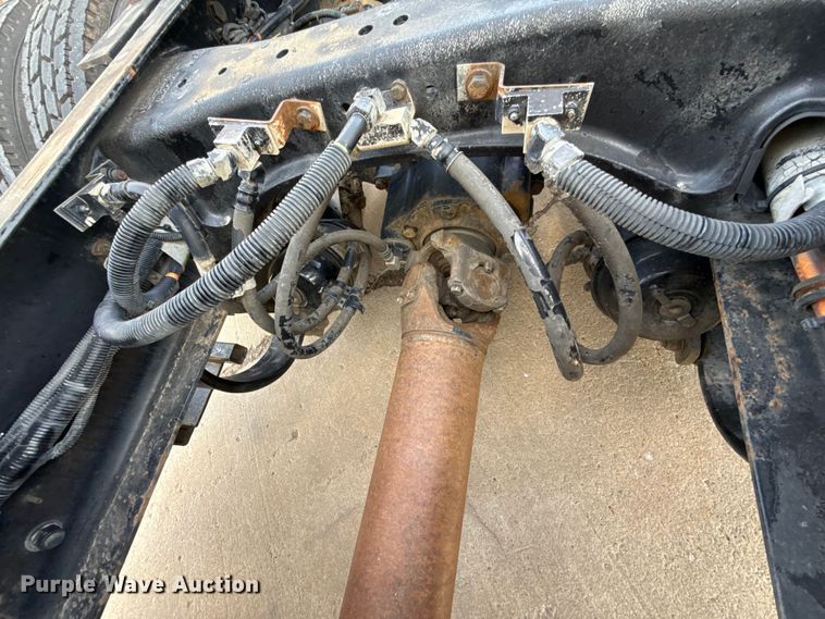 image for item ES5883 2006 Kenworth T2000 semi truck