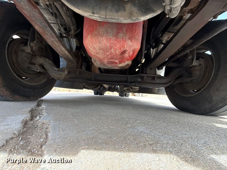 image for item ES5883 2006 Kenworth T2000 semi truck