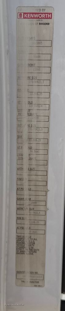 image for item ES5883 2006 Kenworth T2000 semi truck