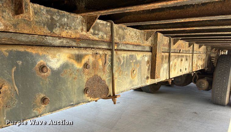 image for item ES8584 2006 International 7400 box truck