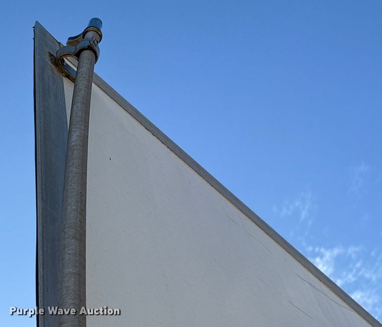 image for item ES8584 2006 International 7400 box truck