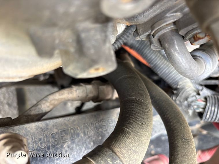 image for item ES8889 2012 Freightliner Cascadia 125 semi truck