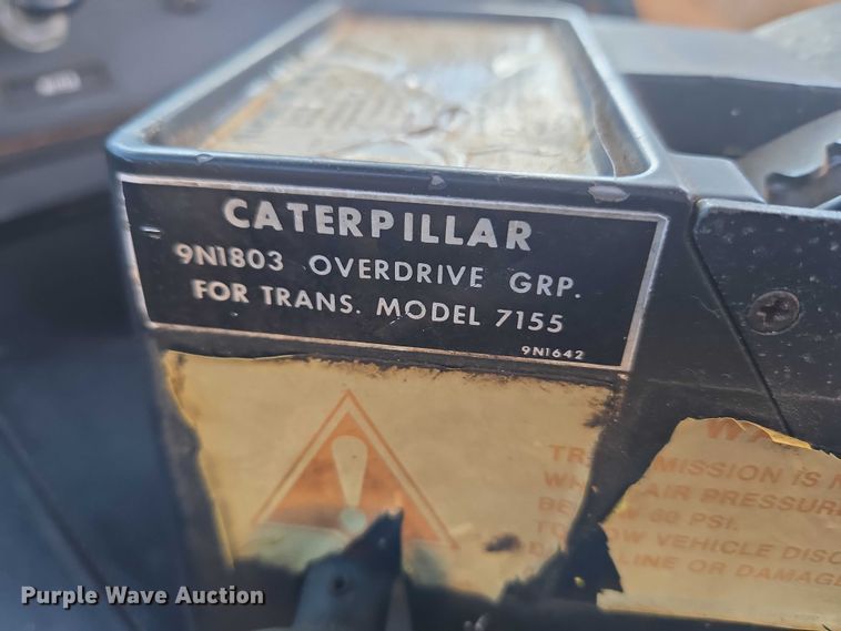 image for item ET1157 1978 White Motor Corporation Road Commander 2 truck cab and chassis