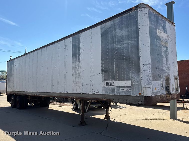 image for item ET1897 1980 Budd YF25400A62 dry van trailer