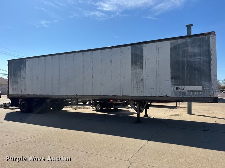 image for item ET1897 1980 Budd YF25400A62 dry van trailer