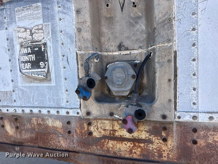 image for item ET1897 1980 Budd YF25400A62 dry van trailer