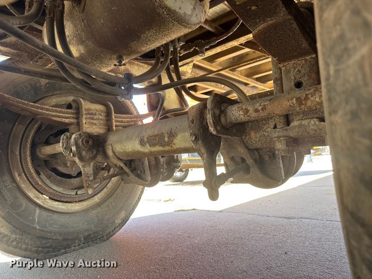 image for item ET1897 1980 Budd YF25400A62 dry van trailer