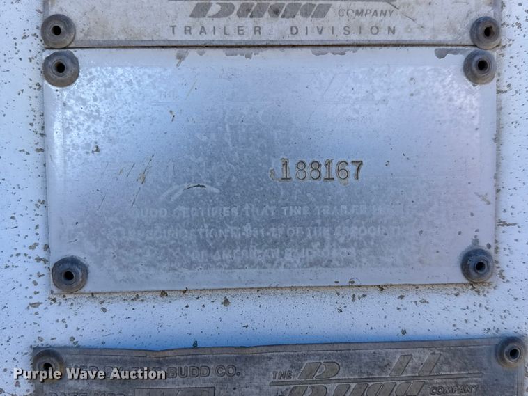 image for item ET1897 1980 Budd YF25400A62 dry van trailer