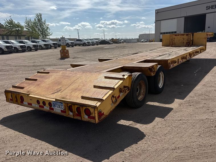 image for item ET1970 2002 Neville Built drop deck equipment trailer